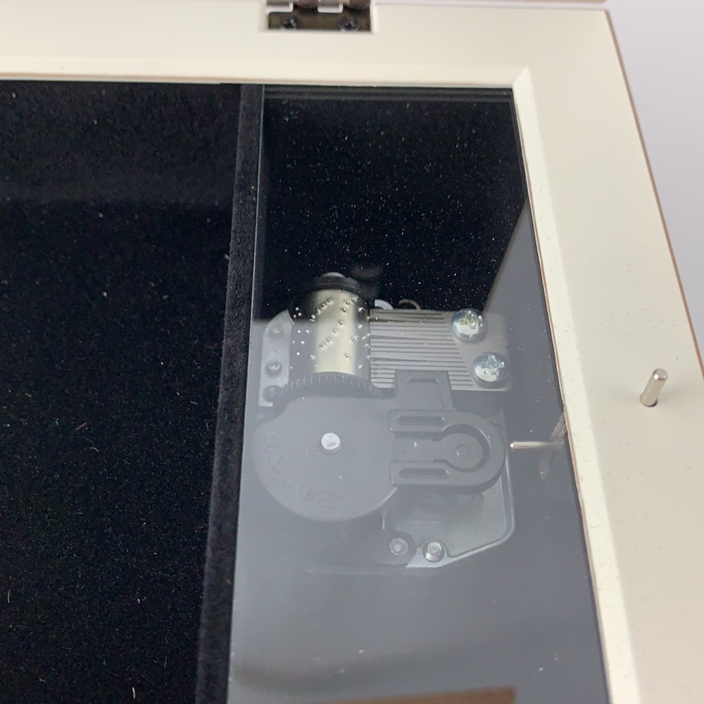 Musical Jewelry Box with Photo Display - Picture 5 of 16